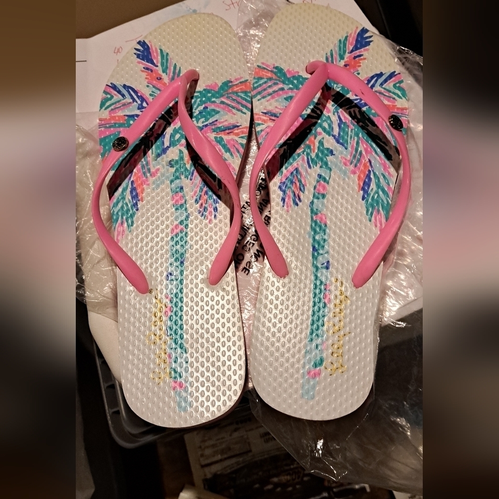 New Lilly Pulitzer Flip Flops